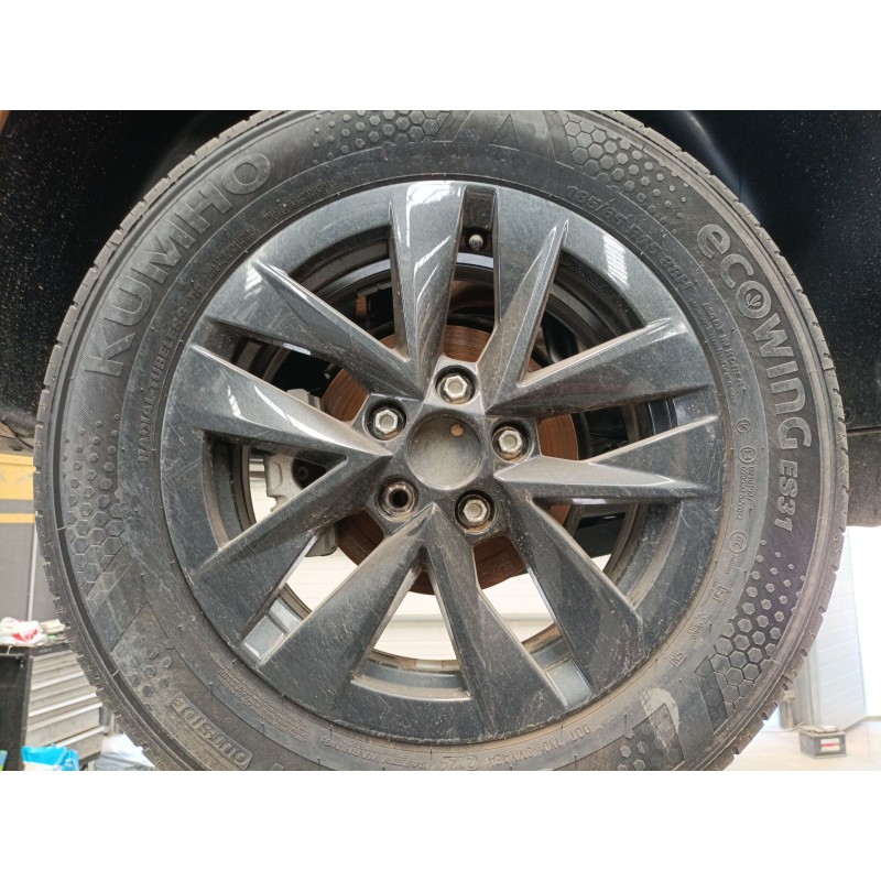 Recambio de llanta para skoda fabia iv (pj3) 1.0 tsi referencia OEM IAM 185/65/15  