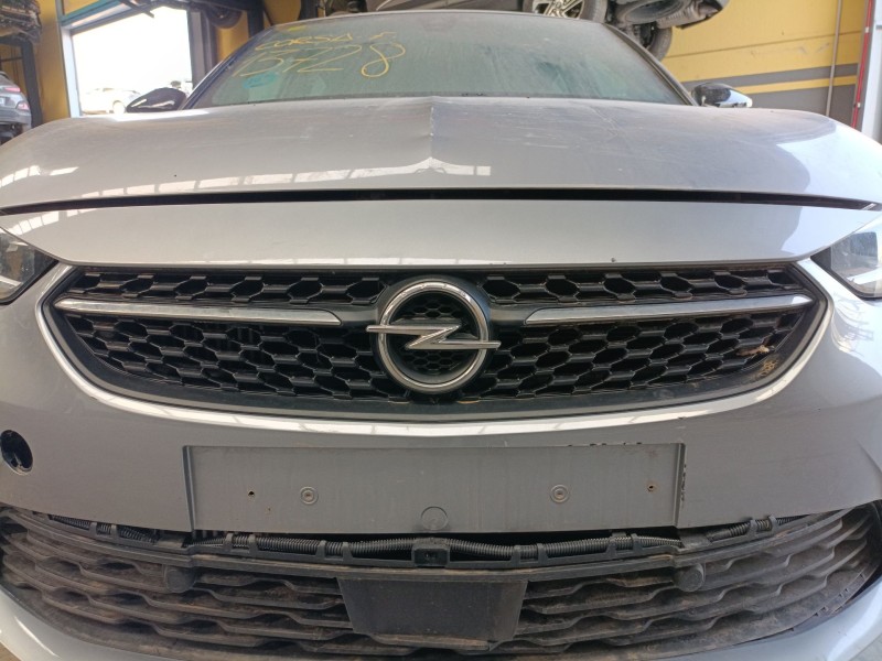 Recambio de rejilla delantera para opel corsa f (p2jo) 1.2 (68) referencia OEM IAM   