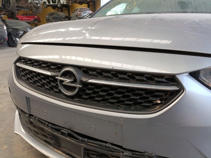 Recambio de rejilla delantera para opel corsa f (p2jo) 1.2 (68) referencia OEM IAM   