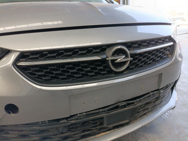 Recambio de rejilla delantera para opel corsa f (p2jo) 1.2 (68) referencia OEM IAM   