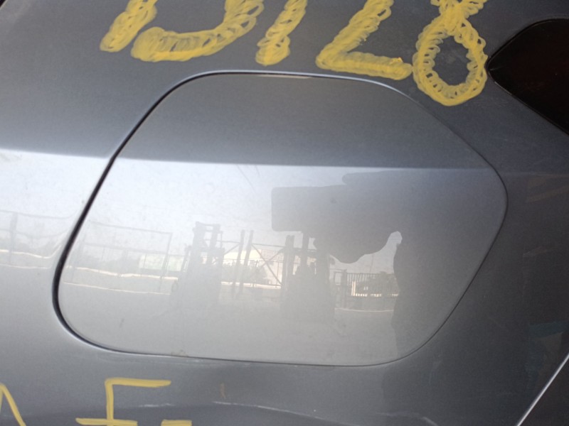 Recambio de tapa exterior combustible para opel corsa f (p2jo) 1.2 (68) referencia OEM IAM   