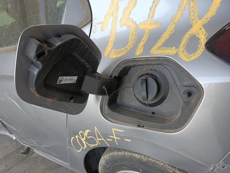 Recambio de tapa exterior combustible para opel corsa f (p2jo) 1.2 (68) referencia OEM IAM   