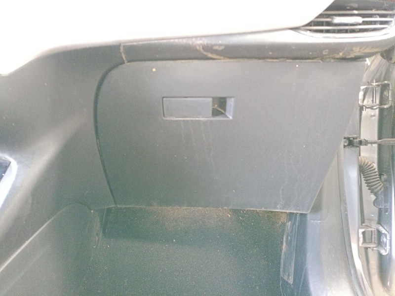 Recambio de guantera para opel corsa f (p2jo) 1.2 (68) referencia OEM IAM   