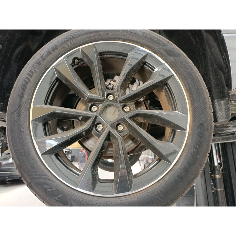 Recambio de juego llantas para skoda karoq (nu7, nd7) 1.5 tsi referencia OEM IAM 215/50/18  
