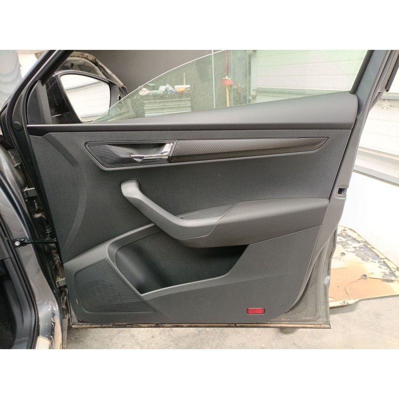 Recambio de guarnecido puerta delantera derecha para skoda karoq (nu7, nd7) 1.5 tsi referencia OEM IAM   