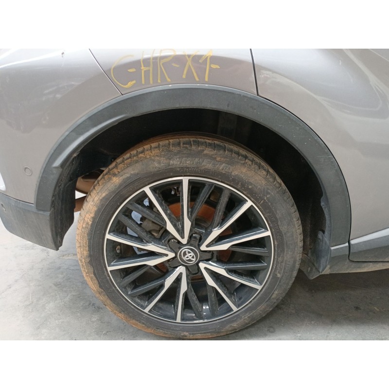 Recambio de aletin trasero derecho para toyota c-hr (_x1_) 1.8 hybrid (zyx10_, zyx11_) referencia OEM IAM   