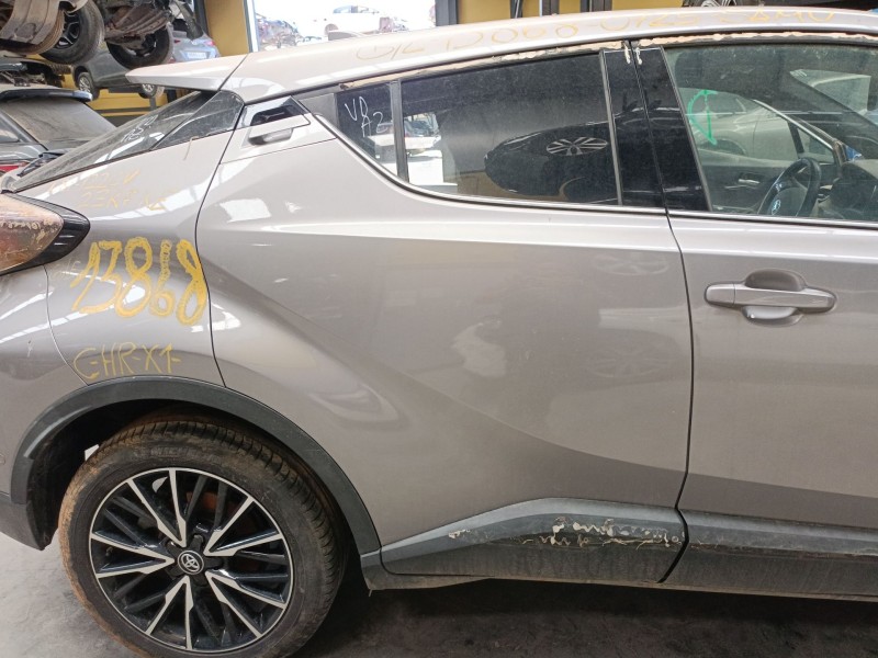 Recambio de puerta trasera derecha para toyota c-hr (_x1_) 1.8 hybrid (zyx10_, zyx11_) referencia OEM IAM   