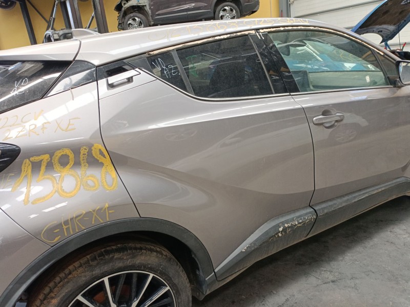Recambio de puerta trasera derecha para toyota c-hr (_x1_) 1.8 hybrid (zyx10_, zyx11_) referencia OEM IAM   