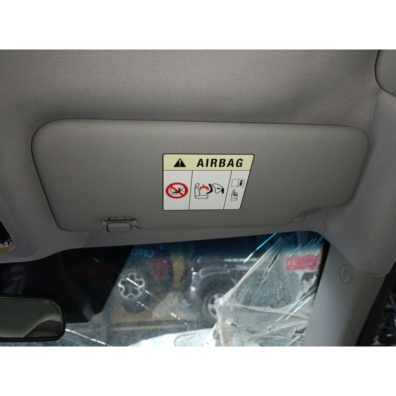 Recambio de parasol derecho para ssangyong xlv suv 1.6 gpl referencia OEM IAM   