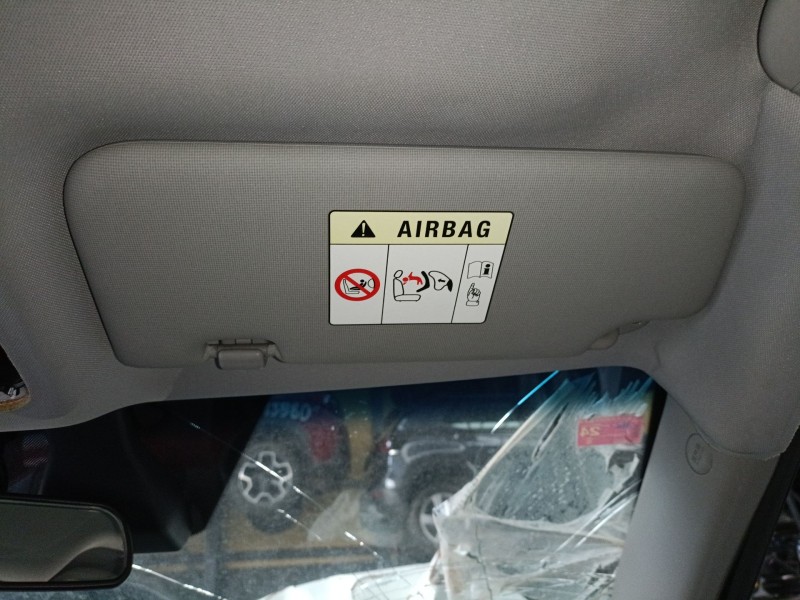 Recambio de parasol derecho para ssangyong xlv suv 1.6 gpl referencia OEM IAM   