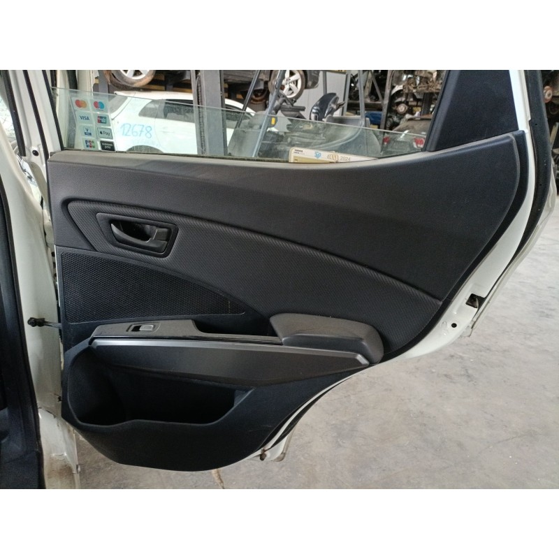 Recambio de guarnecido puerta trasera derecha para ssangyong xlv suv 1.6 gpl referencia OEM IAM   