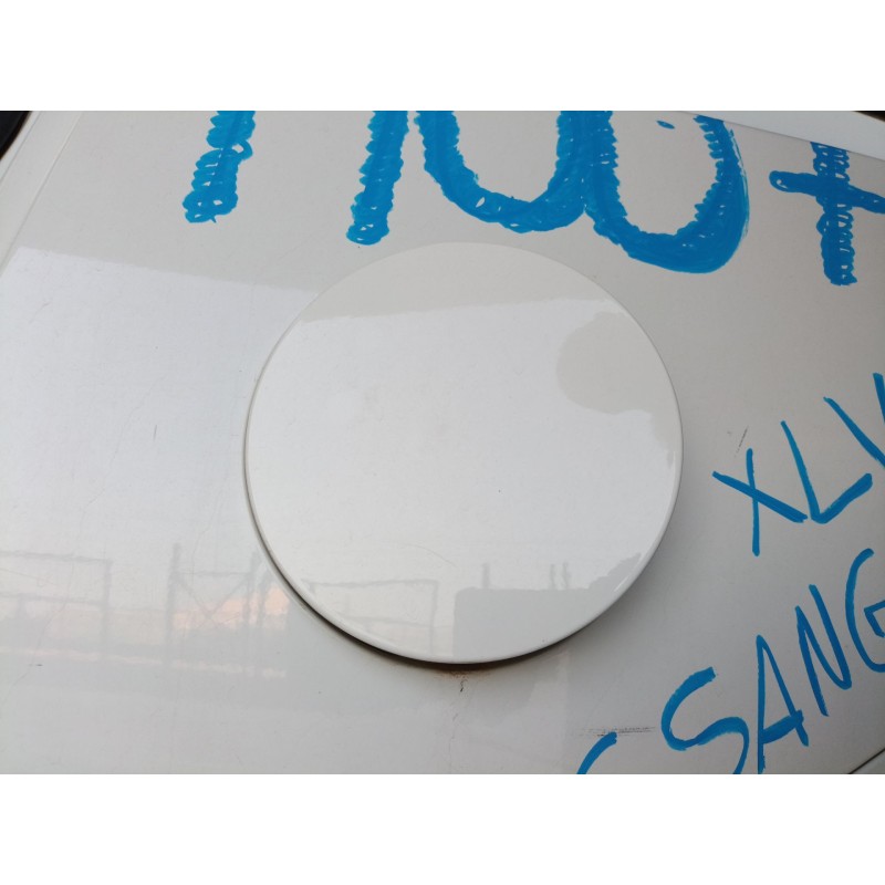 Recambio de tapa exterior combustible para ssangyong xlv suv 1.6 gpl referencia OEM IAM   