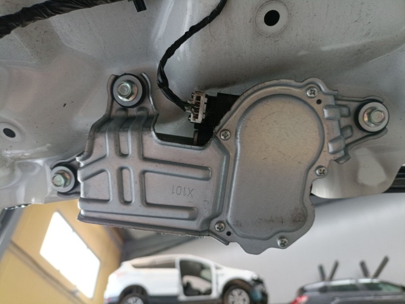 Recambio de motor limpia trasero para ssangyong xlv suv 1.6 gpl referencia OEM IAM   