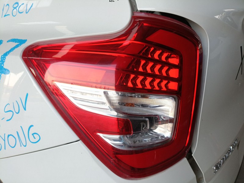 Recambio de piloto trasero izquierdo para ssangyong xlv suv 1.6 gpl referencia OEM IAM   