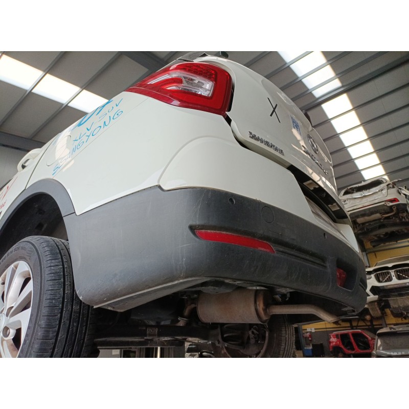 Recambio de paragolpes trasero para ssangyong xlv suv 1.6 gpl referencia OEM IAM   