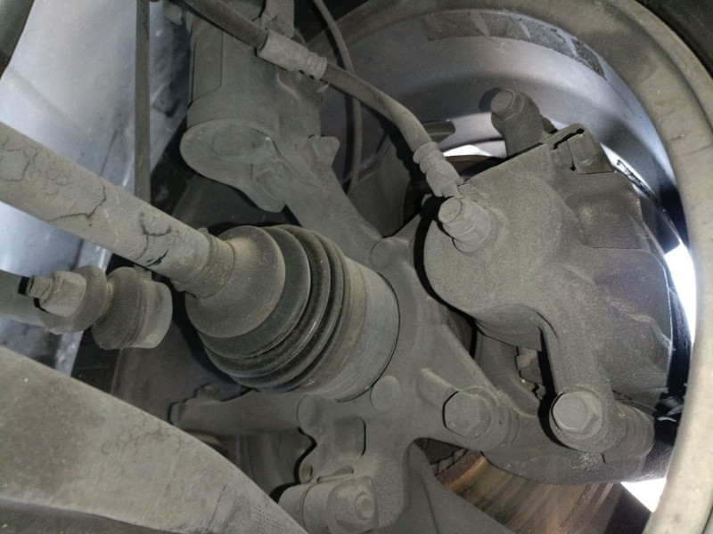 Recambio de mangueta delantera izquierda para ssangyong xlv suv 1.6 gpl referencia OEM IAM   