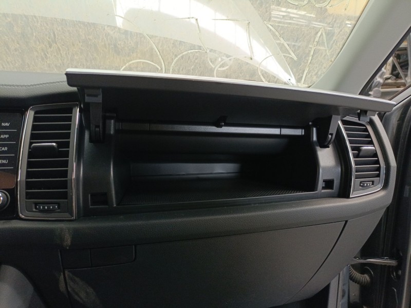 Recambio de guantera para skoda kodiaq i (ns6, ns7, nv7) 2.0 tdi referencia OEM IAM   