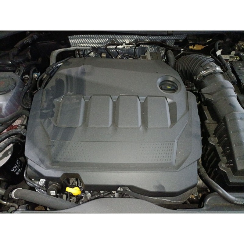 Recambio de tapa motor para skoda kodiaq i (ns6, ns7, nv7) 2.0 tdi referencia OEM IAM   