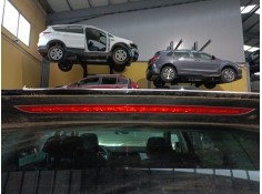 LUZ CENTRAL DE FRENO 