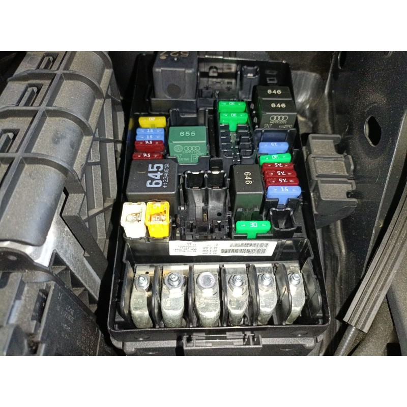 Recambio de caja reles / fusibles para skoda kodiaq i (ns6, ns7, nv7) 2.0 tdi referencia OEM IAM   