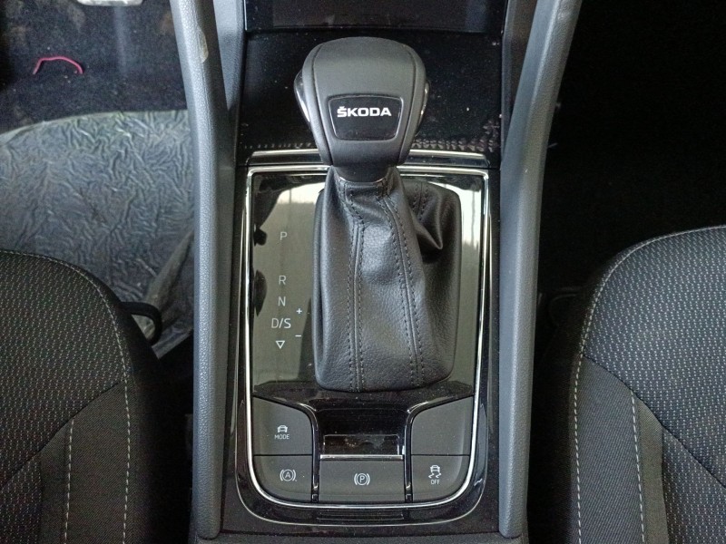 Recambio de palanca cambio para skoda kodiaq i (ns6, ns7, nv7) 2.0 tdi referencia OEM IAM   