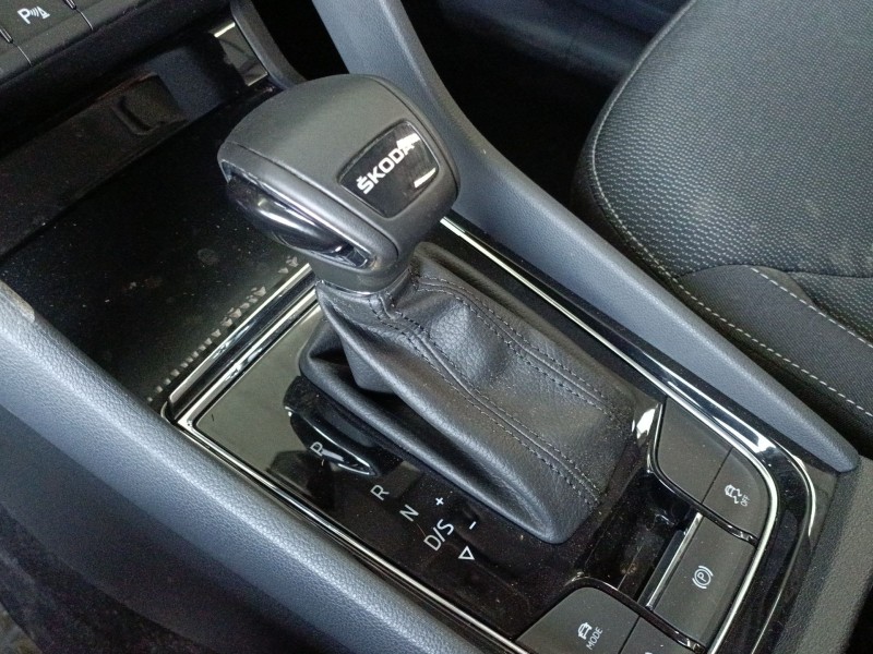 Recambio de palanca cambio para skoda kodiaq i (ns6, ns7, nv7) 2.0 tdi referencia OEM IAM   