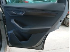 Recambio de guarnecido puerta trasera derecha para skoda karoq 2.0 tdi nu7 referencia OEM IAM   