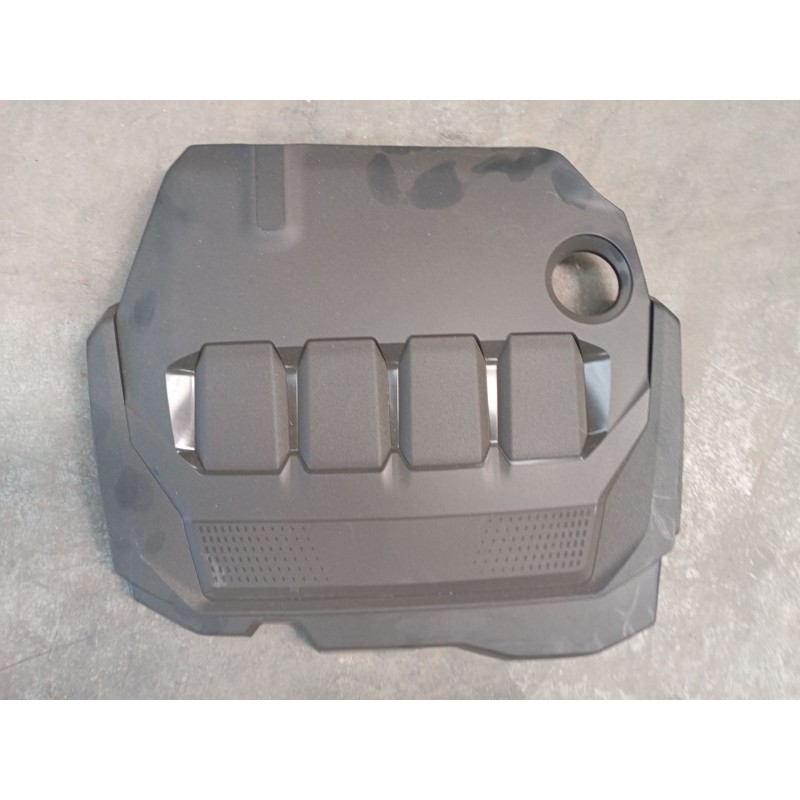 Recambio de tapa motor para skoda karoq 2.0 tdi nu7 referencia OEM IAM   