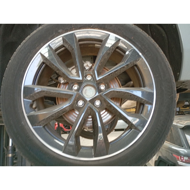 Recambio de llanta para skoda karoq 2.0 tdi nu7 referencia OEM IAM 215/50/18  