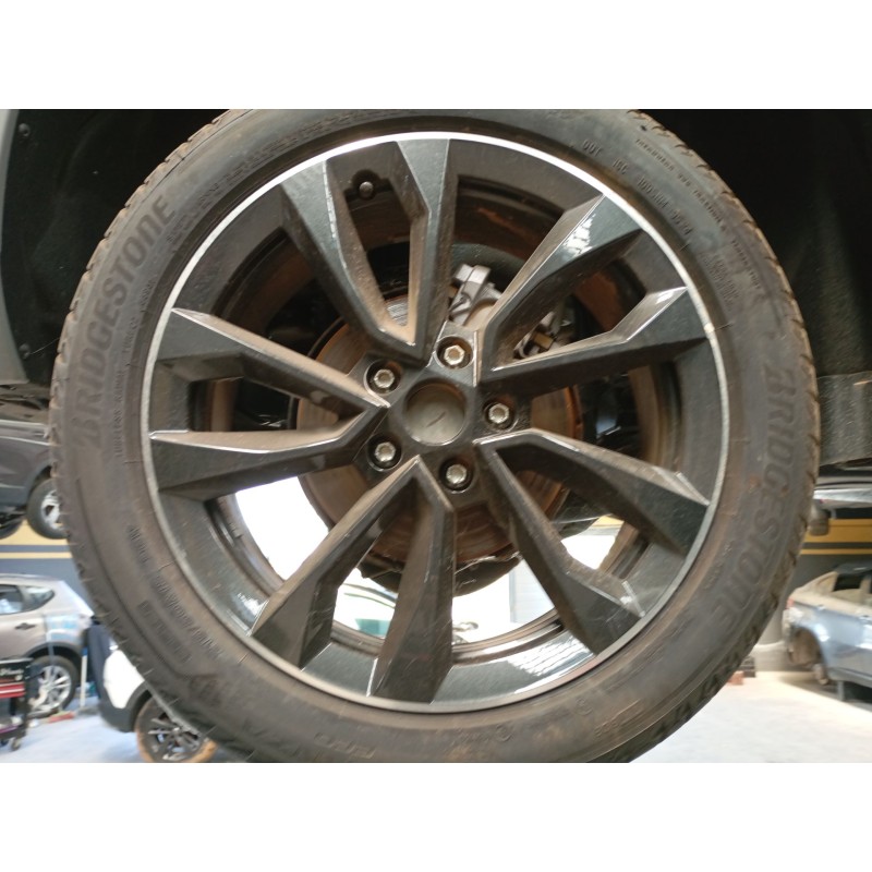 Recambio de llanta para skoda karoq 2.0 tdi nu7 referencia OEM IAM 215/50/18  