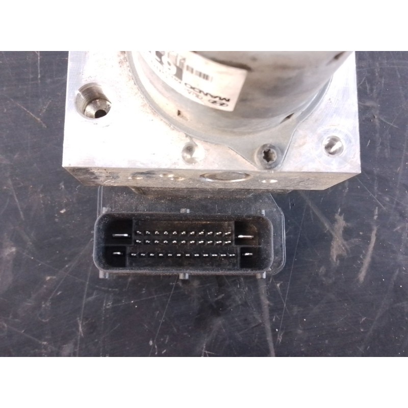 Recambio de abs para kia carens iv van (a4) crdi referencia OEM IAM 58910A4610  