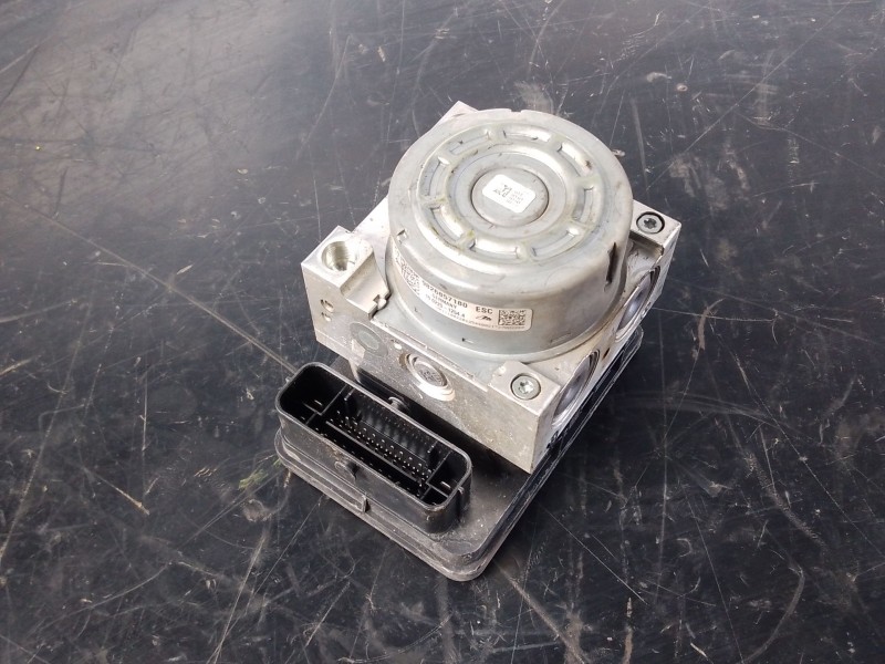 Recambio de abs para peugeot 208 active referencia OEM IAM 9826857180  