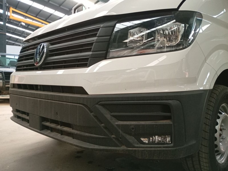 Recambio de paragolpes delantero para volkswagen crafter furgoneta (sy_, sx_) 2.0 tdi referencia OEM IAM   