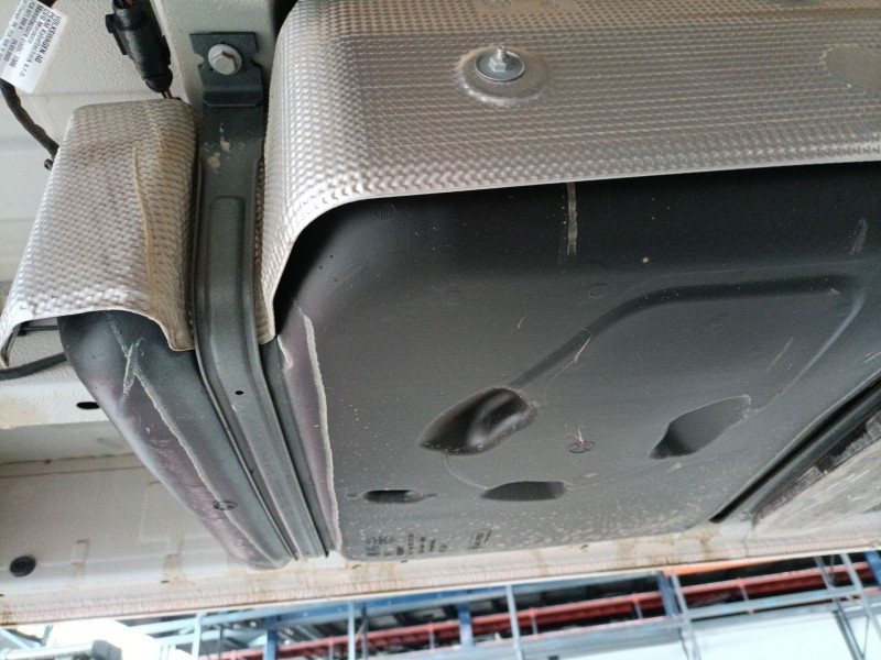 Recambio de deposito combustible para volkswagen crafter furgoneta (sy_, sx_) 2.0 tdi referencia OEM IAM 2N0201085 2N0201021P 