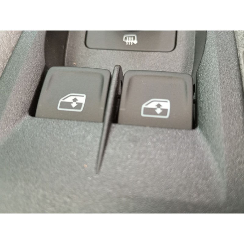 Recambio de mando elevalunas delantero izquierdo para volkswagen crafter caja/chasis (sz_) 2.0 tdi rwd referencia OEM IAM   