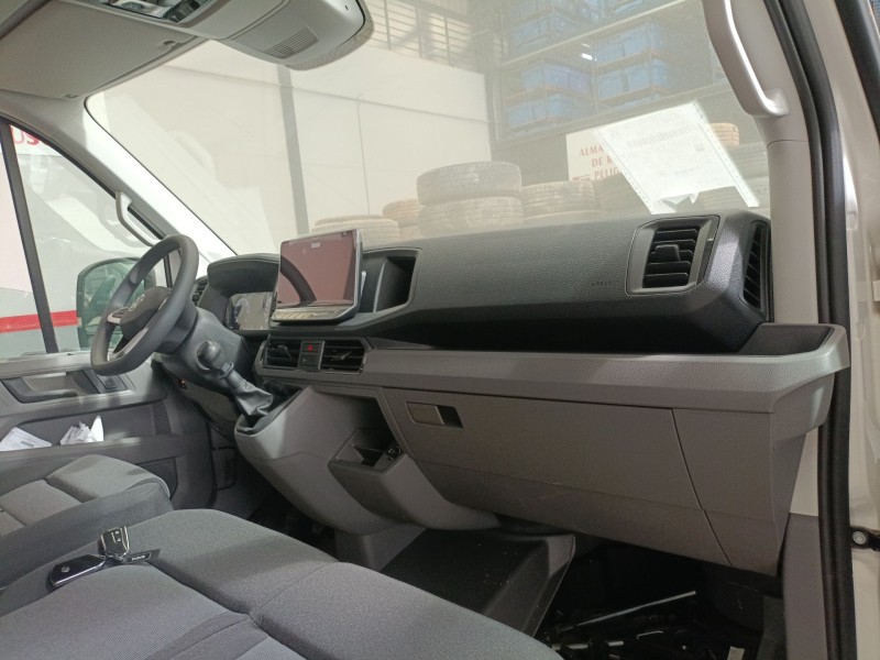 volkswagen crafter caja/chasis (sz_) del año 2023