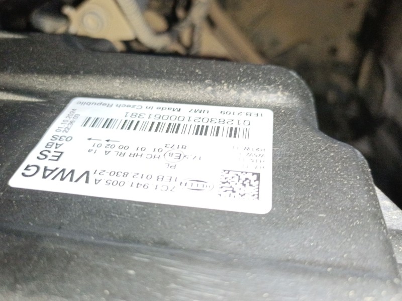 Recambio de faro izquierdo para volkswagen crafter caja/chasis (sz_) 2.0 tdi rwd referencia OEM IAM 7C1941005A  