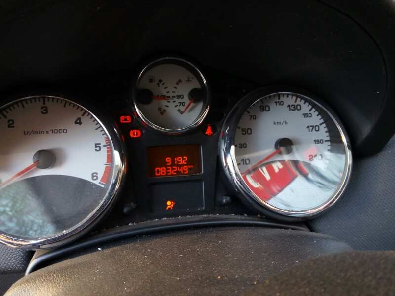 peugeot 207 del año 2009