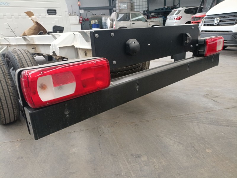 Recambio de paragolpes trasero para volkswagen crafter caja/chasis (sz_) 2.0 tdi rwd referencia OEM IAM   