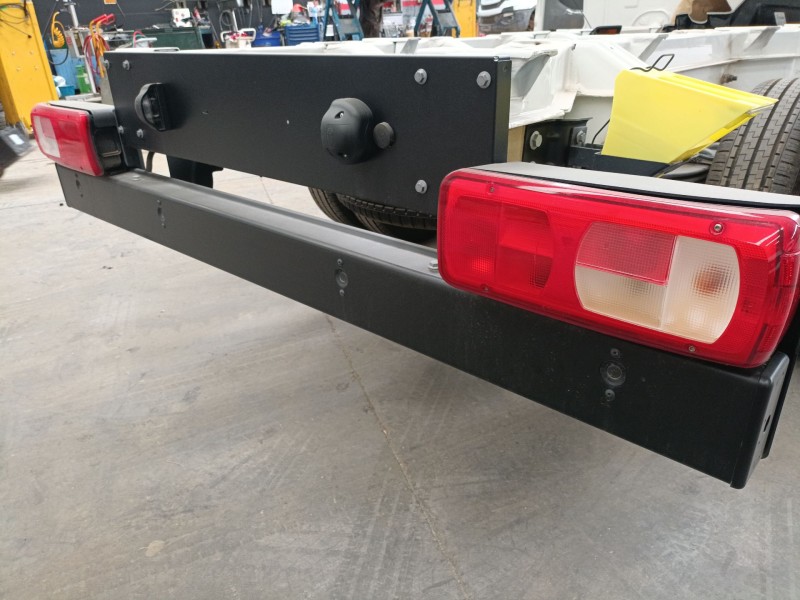 Recambio de paragolpes trasero para volkswagen crafter caja/chasis (sz_) 2.0 tdi rwd referencia OEM IAM   