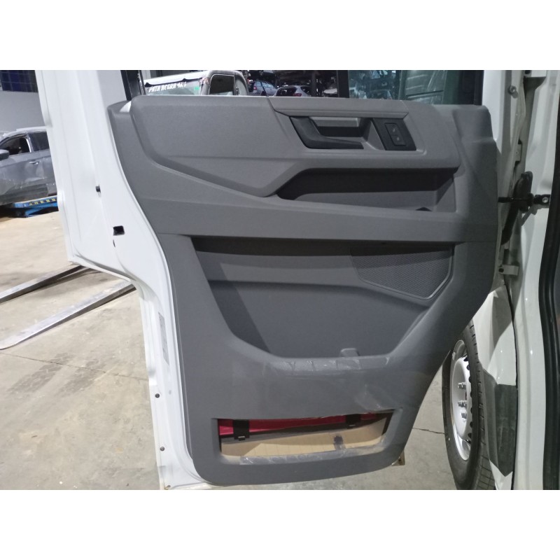 Recambio de guarnecido puerta delantera izquierda para volkswagen crafter furgoneta (sy_, sx_) 2.0 tdi referencia OEM IAM   