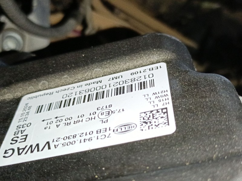 Recambio de faro izquierdo para volkswagen crafter furgoneta (sy_, sx_) 2.0 tdi referencia OEM IAM   