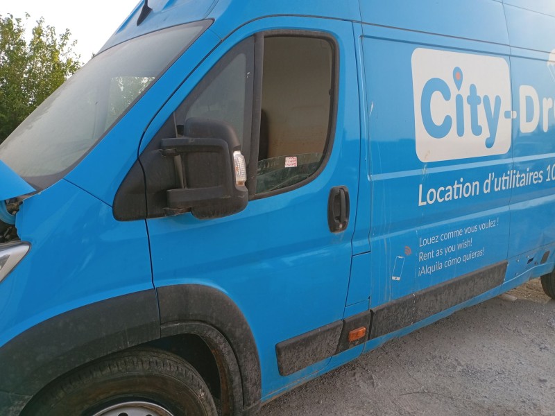 Recambio de puerta delantera izquierda para opel movano c furgoneta (u9) 2.2 d referencia OEM IAM   