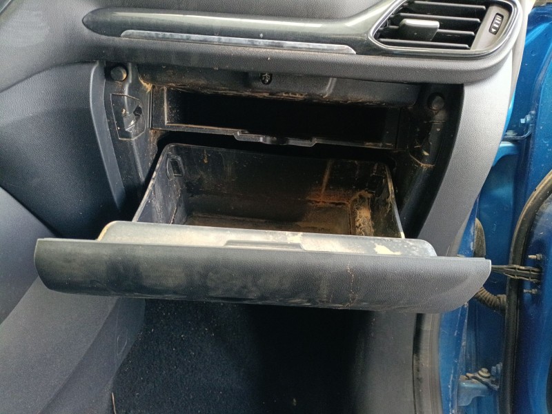 Recambio de guantera para ford puma (j2k, cf7) 1.0 ecoboost referencia OEM IAM   