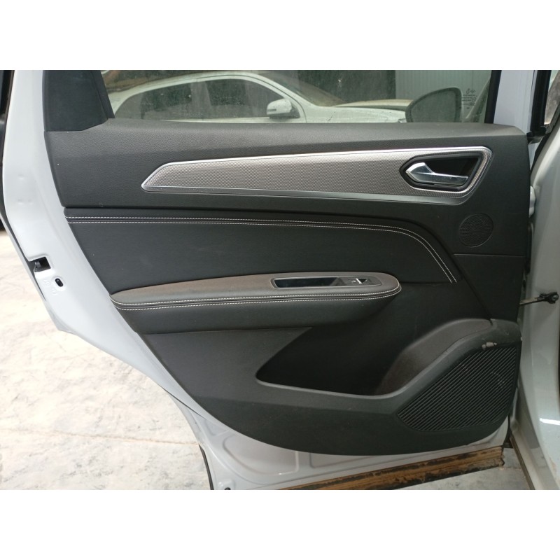 Recambio de guarnecido puerta trasera izquierda para renault arkana i (lcm_, ldn_) 1.6 e-tech 145 (ldmu) referencia OEM IAM   