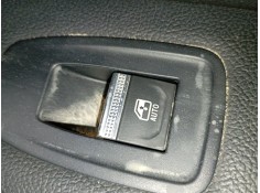 MANDO ELEVALUNAS DELANTERO DERECHO 