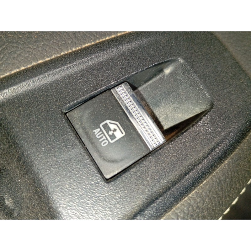 Recambio de mando elevalunas trasero izquierdo para renault arkana i (lcm_, ldn_) 1.6 e-tech 145 (ldmu) referencia OEM IAM   