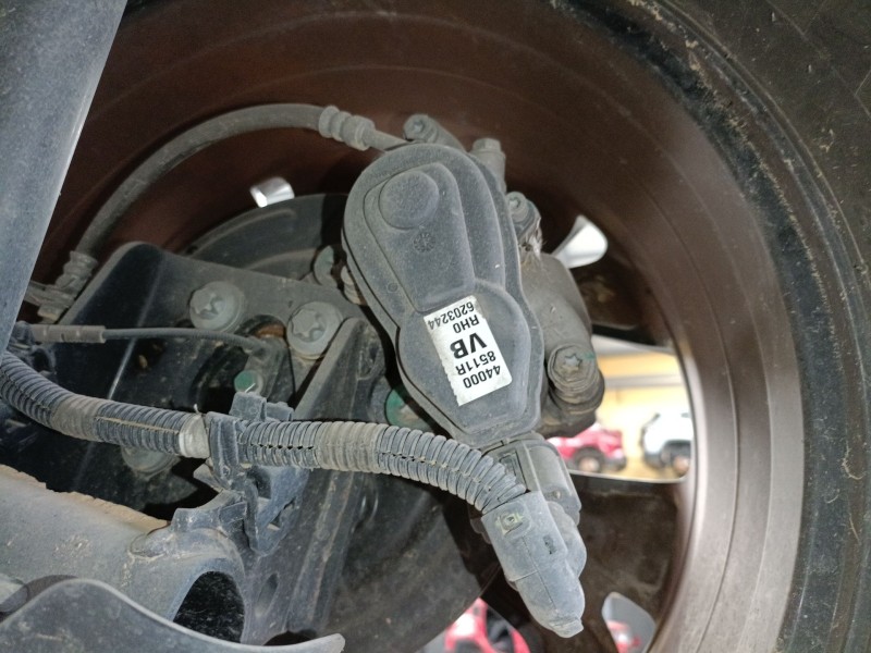 Recambio de pinza freno trasera derecha para renault arkana i (lcm_, ldn_) 1.6 e-tech 145 (ldmu) referencia OEM IAM 440008511R  