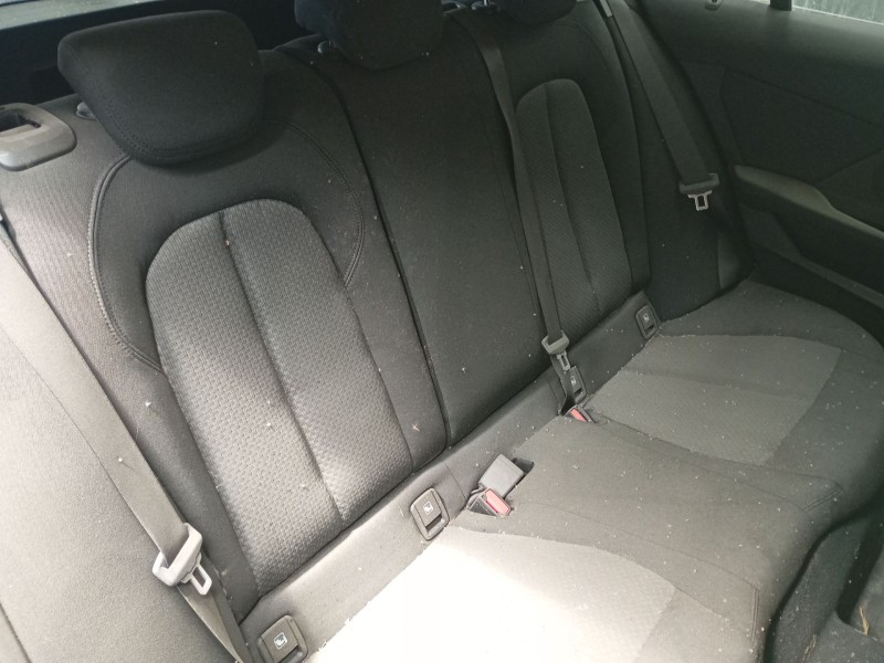 bmw 1 (f40) del año 2024