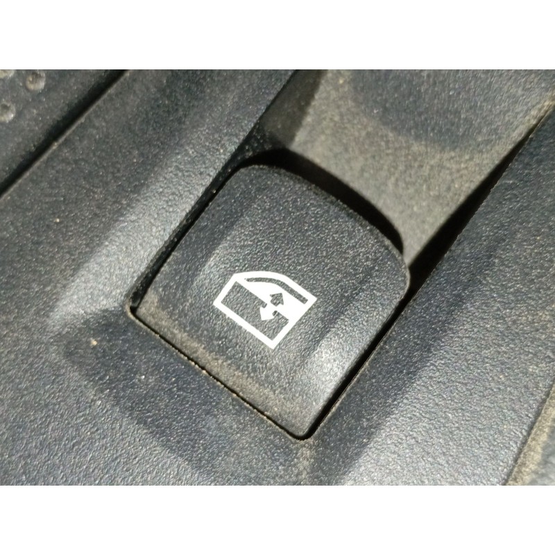 Recambio de mando elevalunas trasero izquierdo para bmw 1 (f40) 118 d referencia OEM IAM   